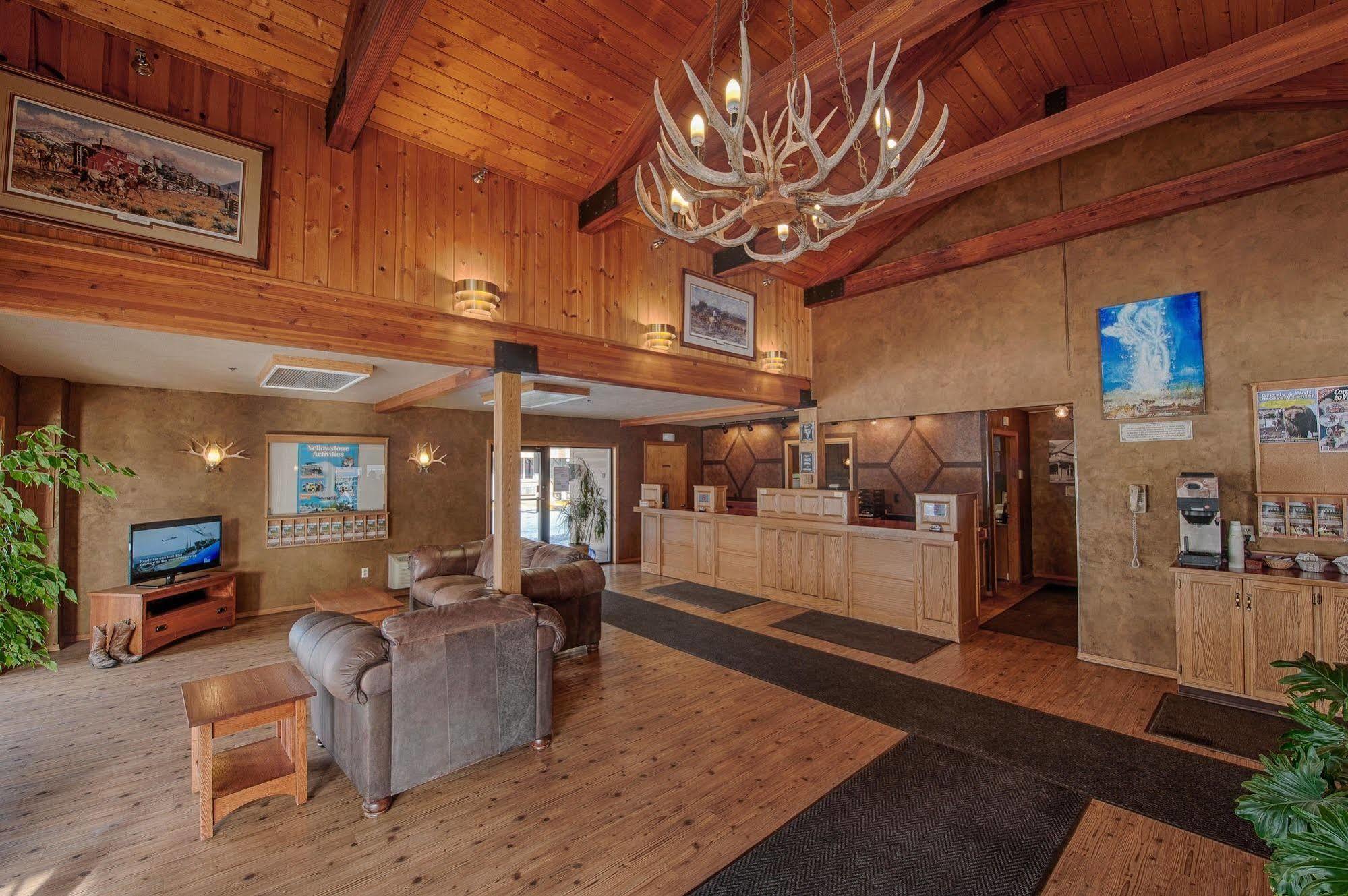 Brandin' Iron Inn West Yellowstone Dış mekan fotoğraf