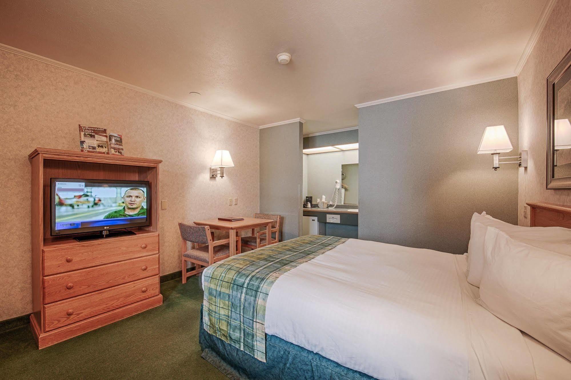 Brandin' Iron Inn West Yellowstone Dış mekan fotoğraf