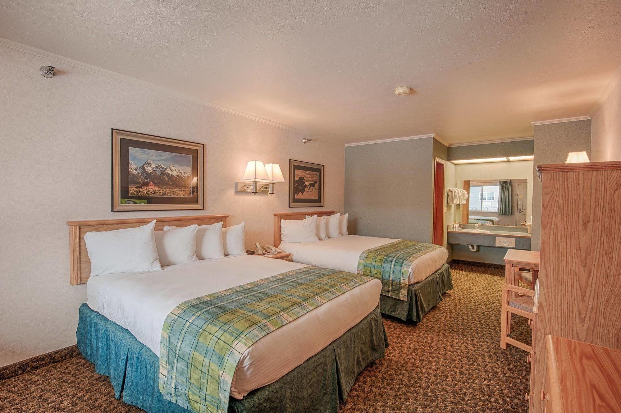 Brandin' Iron Inn West Yellowstone Dış mekan fotoğraf
